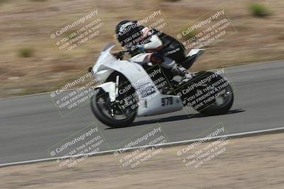 media/Apr-20-2025-AHRMA (Sun) [[393a79c373]]/Race/Group 3/Turn 4b/